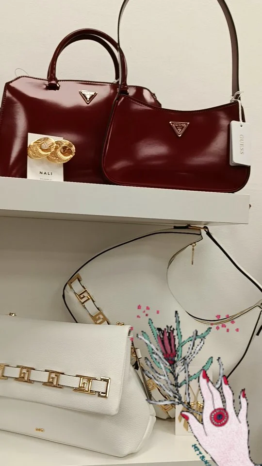Ma come ho fatto a vivere tutto questo tempo senza indossare il bordeaux?
(MaraMoschino, Twitter)
#reggioemilia
#nuovacollezione #shopping #primaveraestate
