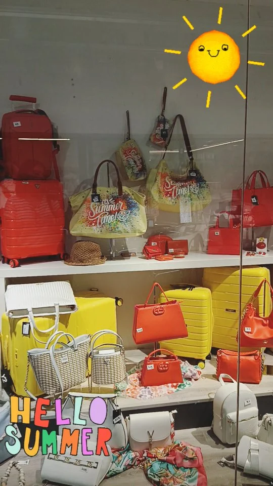 Buon primo giorno d'estate 🌞☀️
#reggioemilia #nuovacollezione #estate #estate2025 #shopping